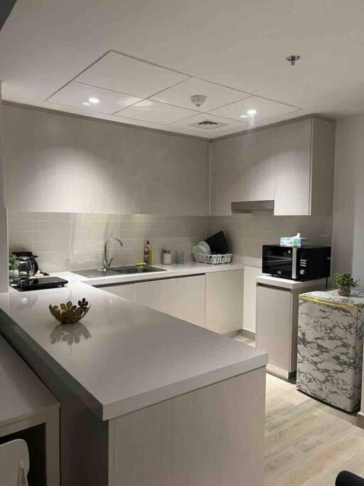 Spacious In Yas Island Apartment Abu Dhabi